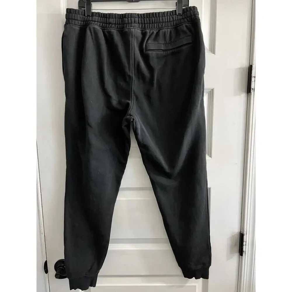 Gymshark Tapered Sweatpants Black Cotton Blend Men’s Sz Large Fleece Gym